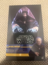 Hot Toys TMS102 Star Wars: The Clone Wars Darth Sidious 1/6 Scale Figure