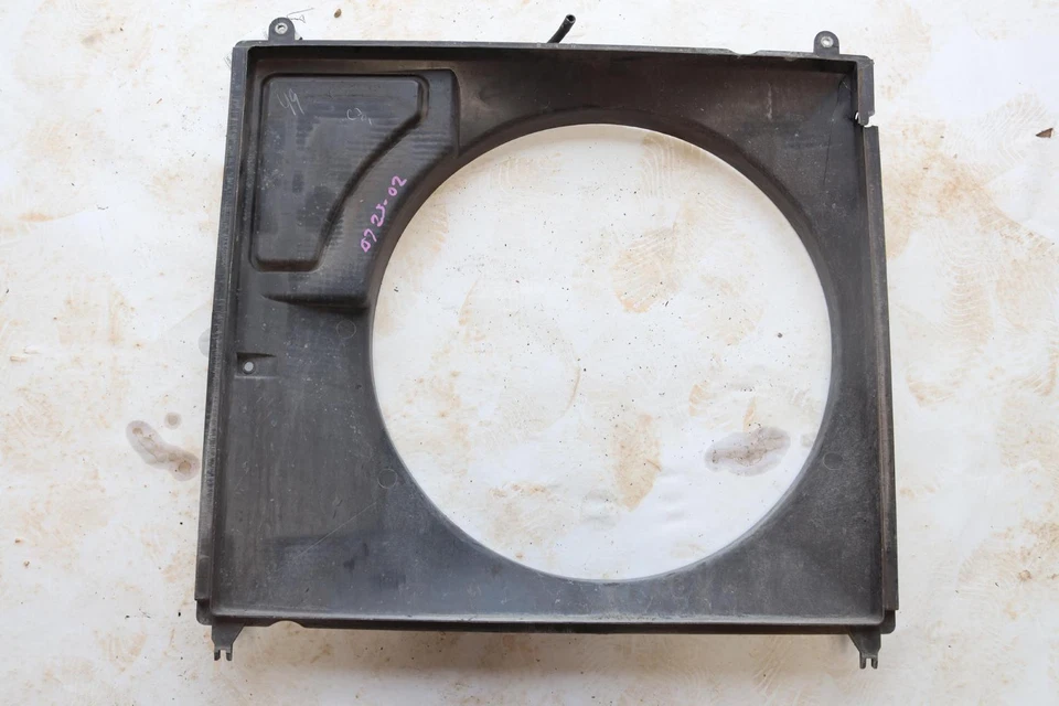 2007-2021 TOYOTA TUNDRA CABINE ESTENDIDA MOTOR VENTILADOR DE REFRIGERAÇÃO COBERTURA COM GARRAFA FABRICANTE DE EQUIPAMENTO ORIGINAL - Imagem 4 de 4