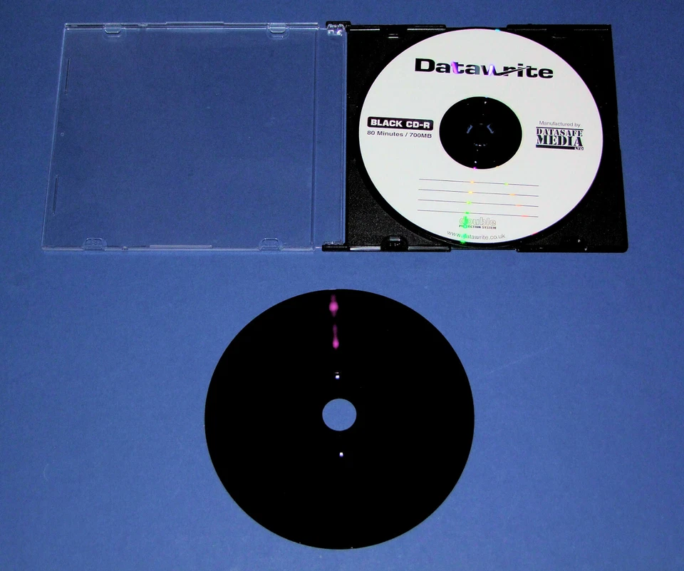 12 Black Stylish Datawrite CD-R Recordable Disks + Slimline Cases. 80 mins/700MB - Image 2 of 2
