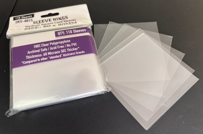 Sleeve Kings 110 Pochettes Carrées 80x80 Mm – Sans Acide, Sans PVC, Archivage Sûr Pour Cartes