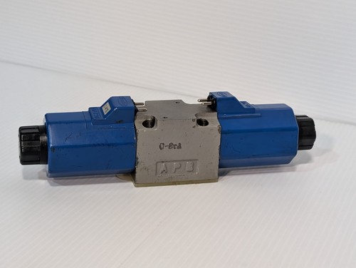 Toyo-oki D-BcA Hydralic Solenoid Directional Control Valve APB 24VDC - 第 1/16 張圖片