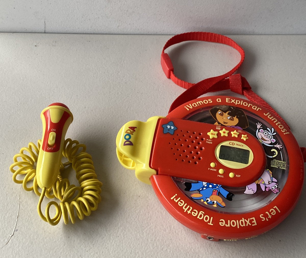 Dora the Explorer Sing A Long CD Player DTE515 Dora the Explorer
