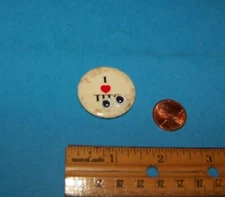 Vintage 1980's Small Button   Adult Humor    " I Love T.ts" 