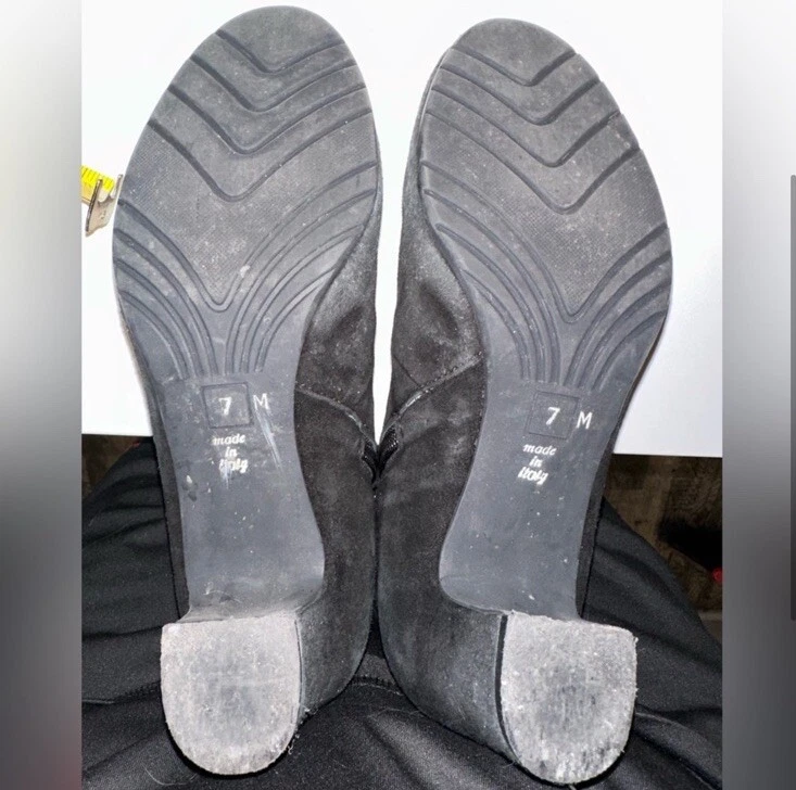 Botas al tobillo Sesto Meucci para mujer negras de gamuza con cremallera talla 7 M Foto 3 de 4