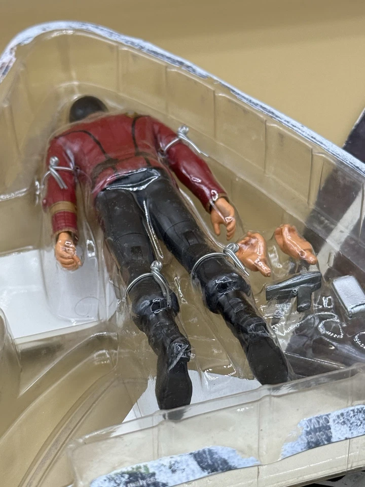 Figura de acción Star Trek La ira del comandante Khan Sulu exclusiva de la SDCC 25 aniversario Foto 2 de 3