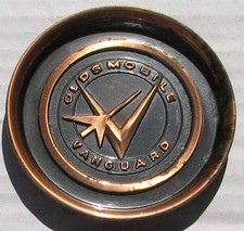 LOT DE 4 CENDRIERS OU SOUS-VERRES D'AVANT-GARDE OLDSMOBILE EN BRONZE NEUFS #BB335