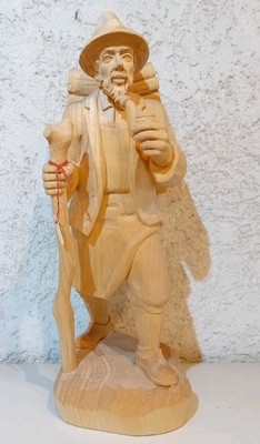 Bauer mit Holzkraxe, Linde, Handgeschnitzt, Höhe 30 cm, natur, unbehandelt.