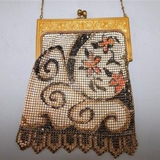 7/229 Vintage Enameled Mesh Purse w/Gold Tone Clasp and Chain 7 5/8 x 5