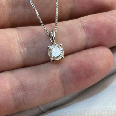 1Ct Round Moissanite stone Solitaire Pendant Necklace 14K White Gold Plated