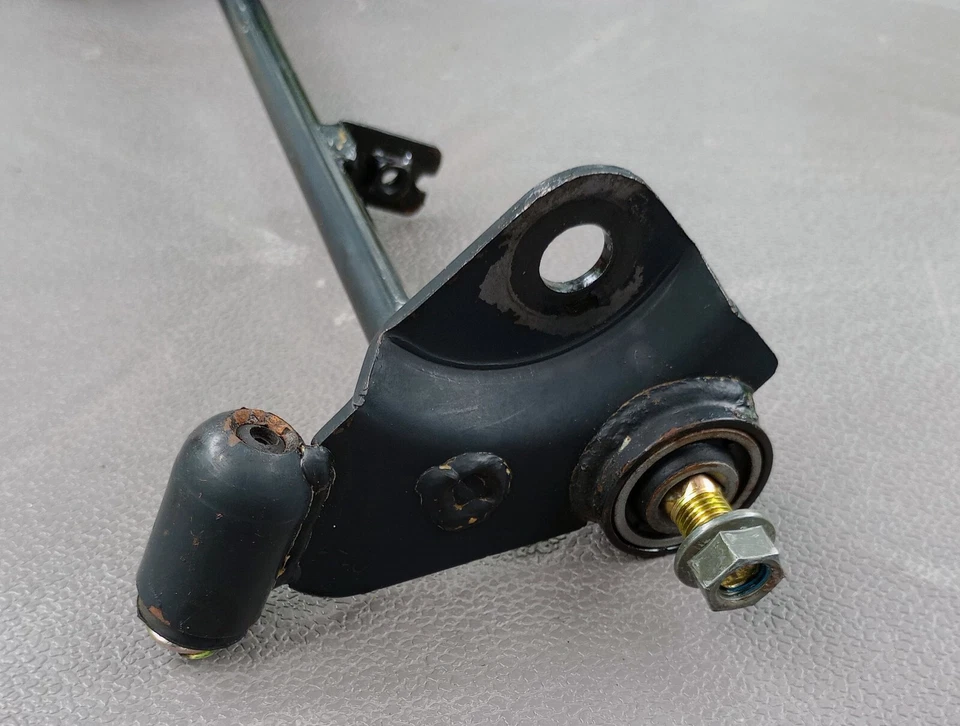 Genuino Buddy 50 scooter / ciclomotor COLGADOR DE MOTOR - parte # C14860010001 Foto 3 de 4