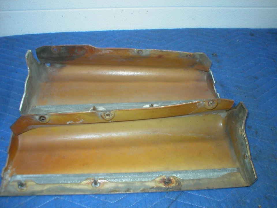 1985-90 firebird Trans Am Lower REAR QUARTER Ground Effect RIGHT LEFT GM SILVER - Image 4 of 4