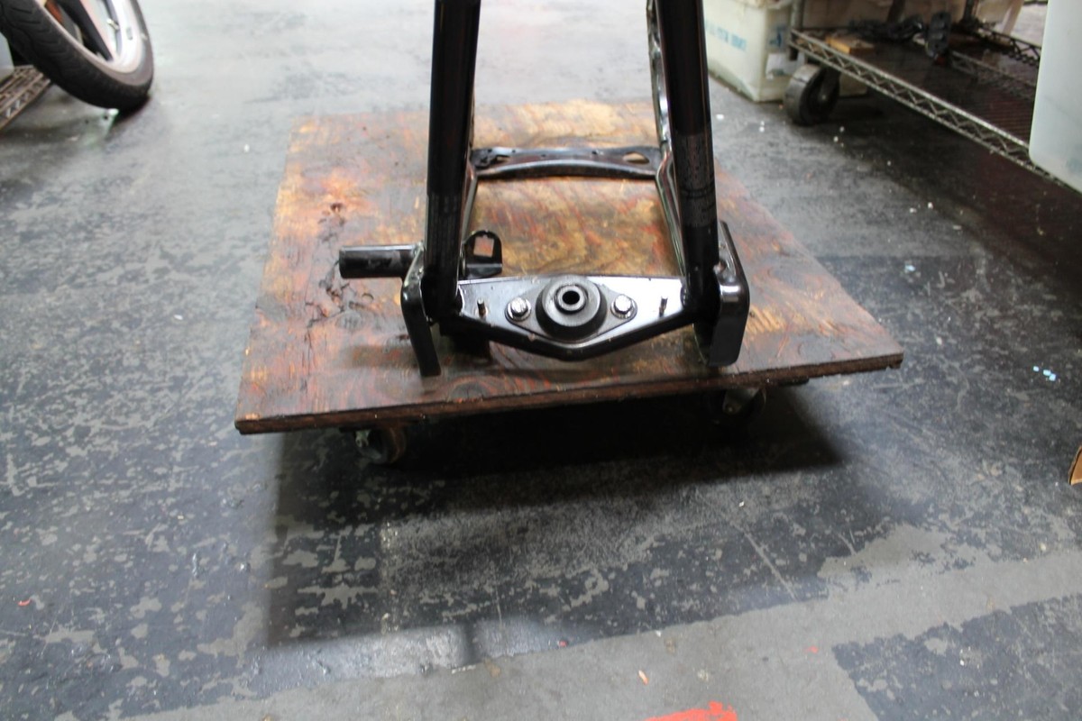 1329 96 HARLEY-DAVIDSON ELECTRA GLIDE FRAME CHASSIS 1996