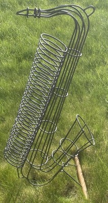 VINTAGE 36 ZOLL HOHES SAXOPHON CD RACK EISEN UND HOLZ STÄNDER SELTEN SCHWERER ARTIKEL