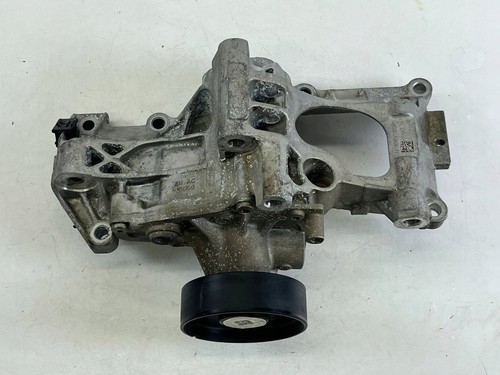 BMW 4 F32 F33 2018 Wasserpumpe 7643067 103000 km/64001 mi OE Original Teil Gebra