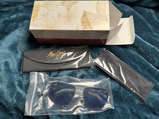  NWT MAUI JIM SHARKS COVE Dove Grey  Blue Hawaii Polarized Sunglasses B605-03