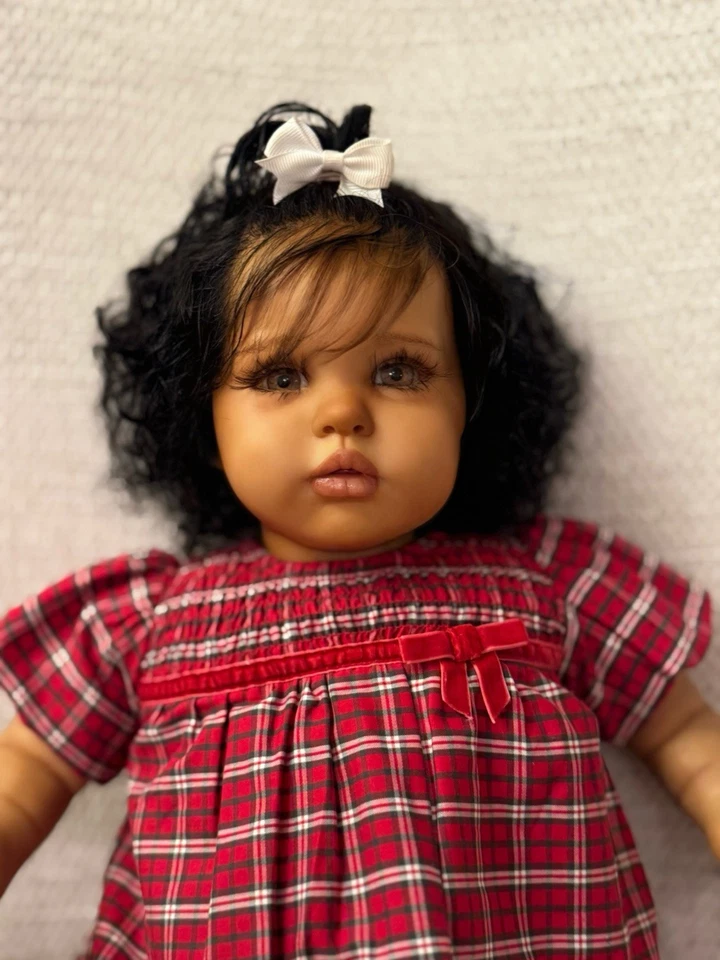 Muñeca niña renacida afroamericana dulce ELLIE por Irina Kaplanskya certificado de autenticidad LE Foto 3 de 4