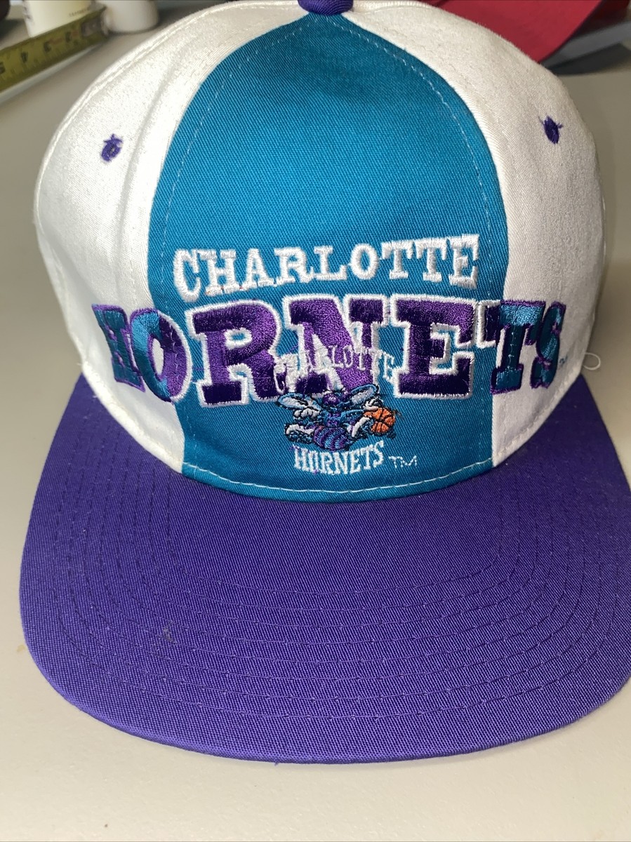Vintage 90s NBA Charlotte HORNETS Starter The Classic Tri Vintage 90s NBA Charlotte HORNETS Starter The Classic Tri