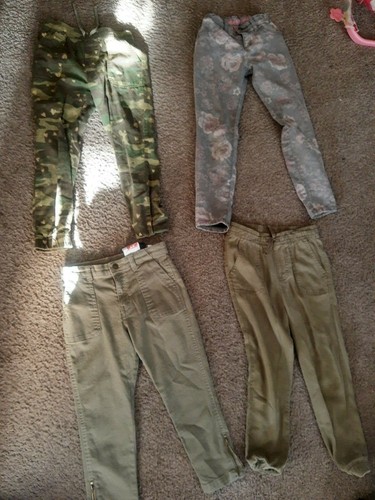 NICE EUC LOT of 5 Girls Leggings Jeans Camo Green Flowers Old Navy H&M Sz 6 / 7 - Picture 2 of 11