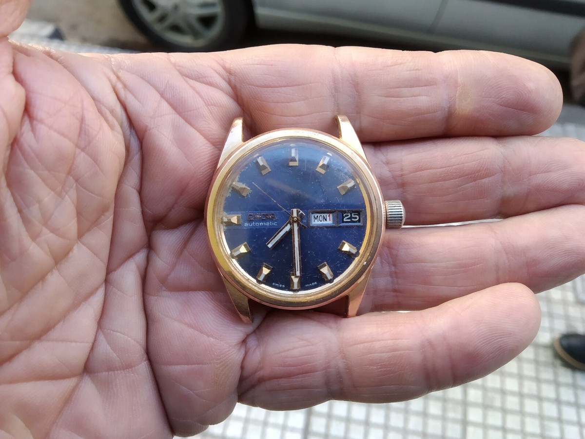 ENICAR STAR AUTOMATIC DAY DATE ORIGINAL COLOURFUL RARE MODEL