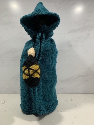 Von den Verrätern inspirierter Umhang handgestrickt Weinflaschenhülle