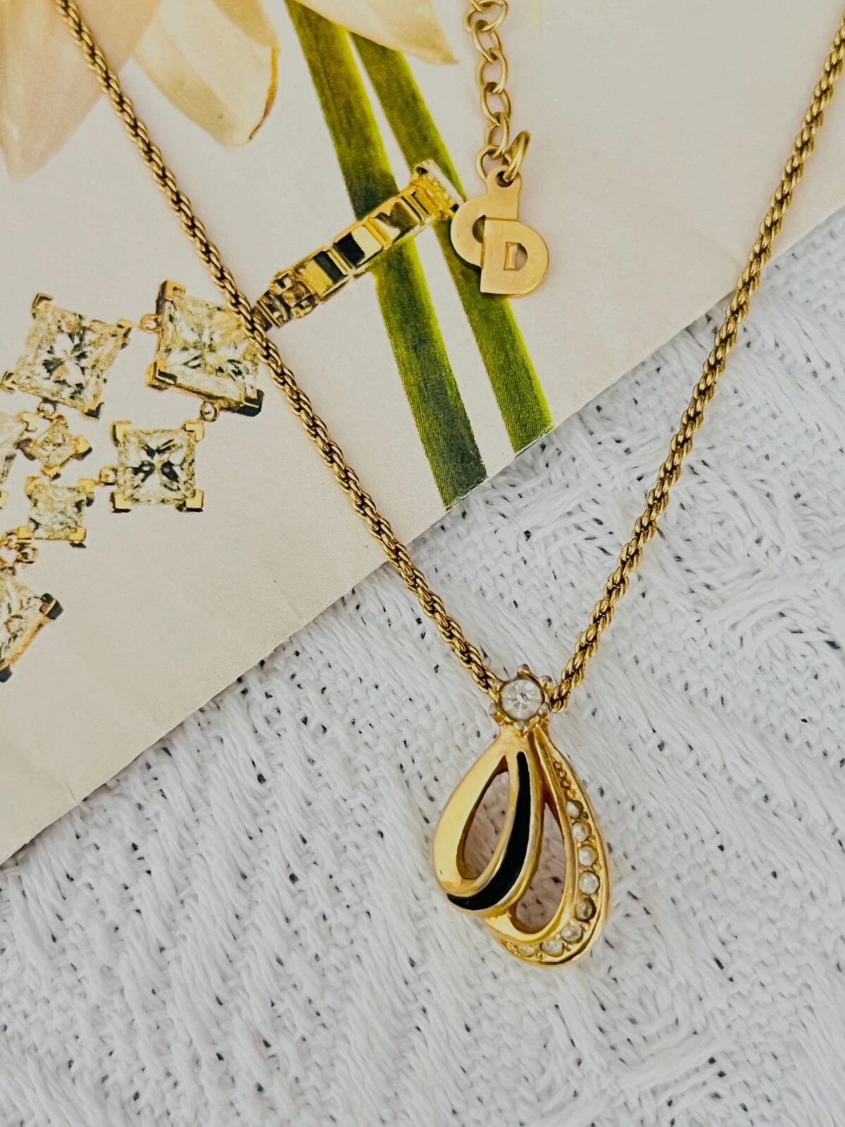 Collana Christian Dior Vintage Smalto Nero Cristalli Conchiglia Petalo Goccia Acqua