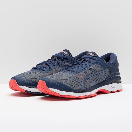 asics structured trainers