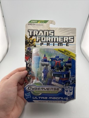 Transformers Prime Cyberverse Ultra Magnus Series 2 #007 Autobot 2011 Hasbro
