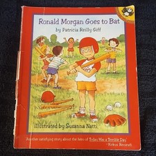Ronald Morgan Goes to Bat Paperback Patricia Reilly Giff