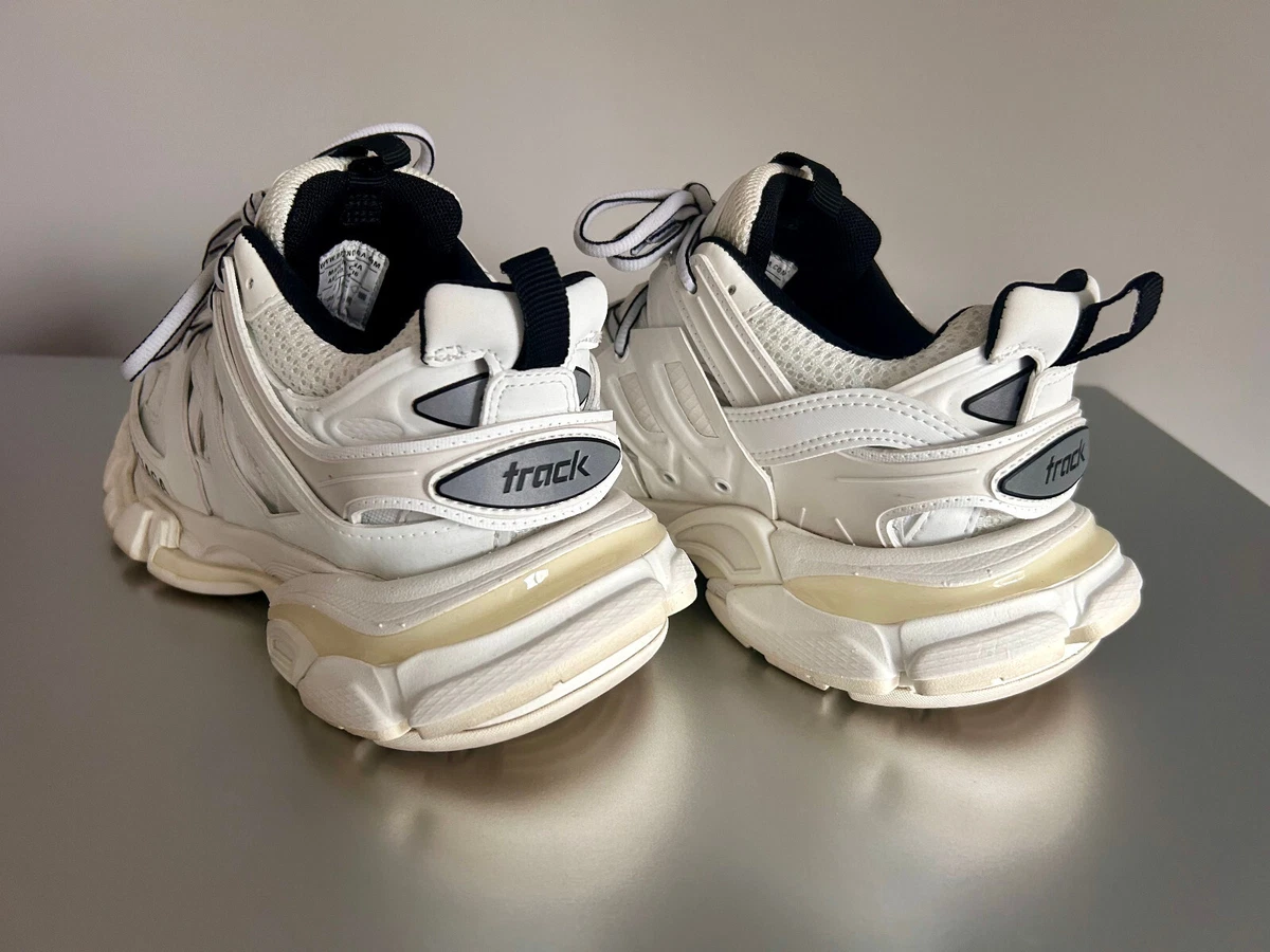 Size 35 best sale balenciaga