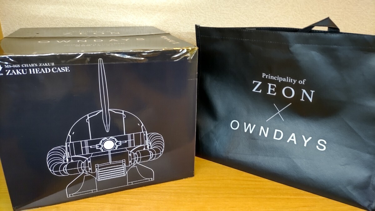 Gundom ZAKU HEAD CASE ZEON x OWNDAYS ZAKU-CASE Glasses Case Gundom ZAKU HEAD CASE ZEON x OWNDAYS ZAKU-CASE Glasses Case