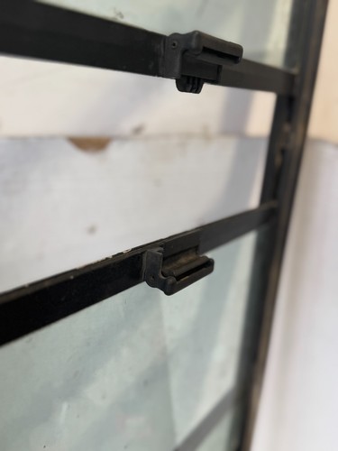 1980-1996 FORD F150 F250 F350 REAR SLIDING CAB WINDOW GLASSASSEMBLY OEM - Picture 11 of 14