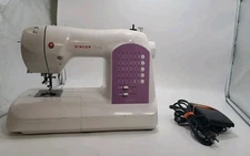 Singer Curvy 8763 Sewing Machine w/ Foot Pedal