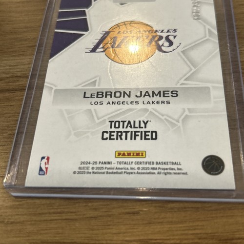 2024-25 Panini TOTALLY CERTIFIED ROCK THE RIM Pink /199 Lebron James - Picture 4 of 4