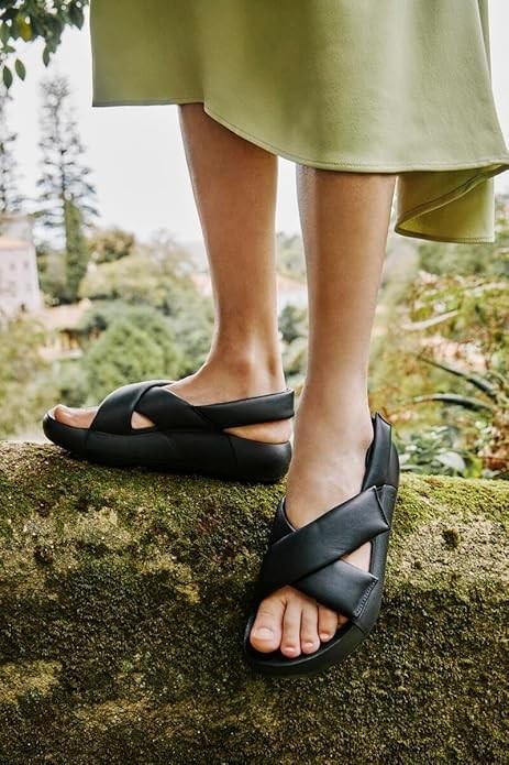 ECCO Cozmo PF Water Resistant Platform Cross Band Sandals - Size 41 - Black