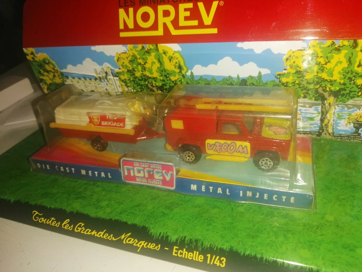 AU JOUET PARISIEN: Norev Modèle n° 153 Land Rover Safari
