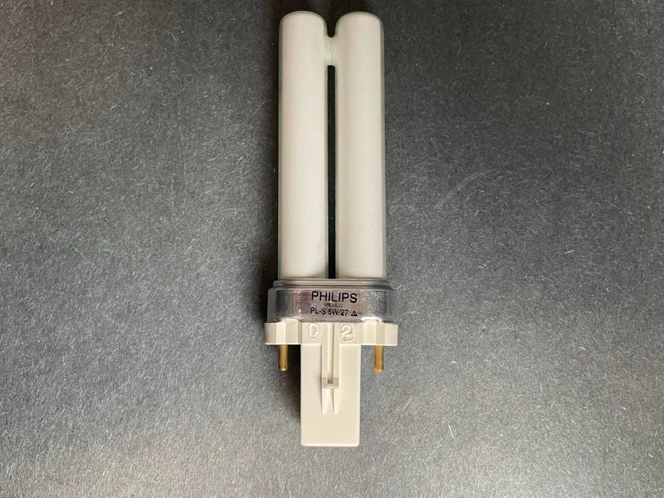 Philips PL-S Compact Fluorescent Bulb 5W G23 2 Pin Base Set of 15 Bulbs - Image 2 of 4