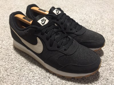 nike classic runner 2