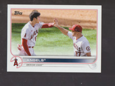 2022 Topps Series 1 #159 Los Angeles Angels team (Mike Trout, Shohei Ohtani)