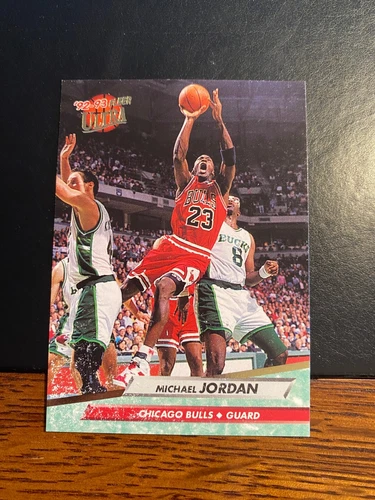1992-93 FLEER ULTRA #27 MICHAEL JORDAN!! $1 SHIPPING!!
