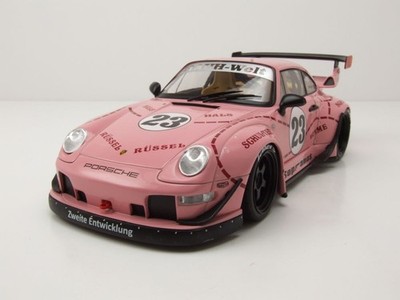 Porsche RWB RAUH-Welt Bodykit #23 Pink Pig 2020 pink Modellauto 1:18 Solido