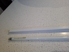 Knightsbridge 16W T4 fluorescent tube, 470mm (including pins) cool white lamp