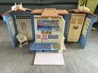 VTG Y2K 90s Mattel Barbie 1998 Family Cottage Blue Fold Out Dollhouse GUC