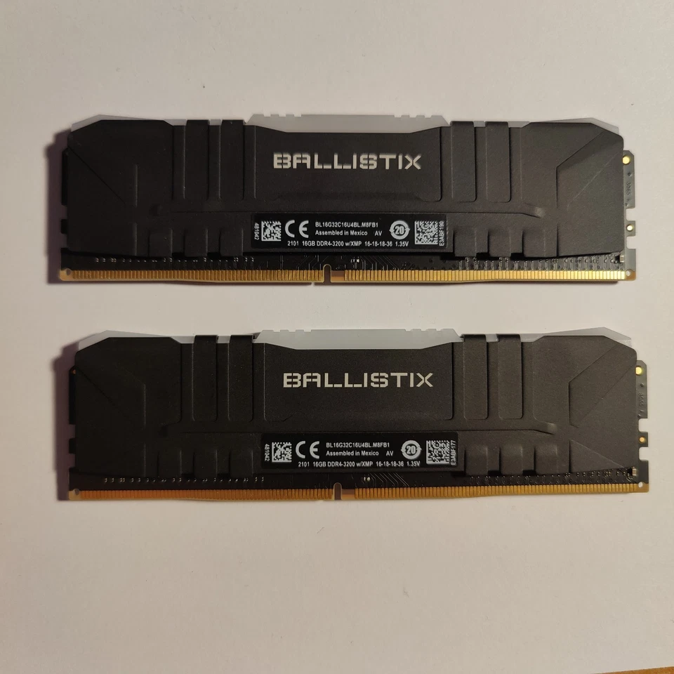 Crucial Ballistix RGB DDR4 RAM | 32GB (2x16GB) | 3200MHz | BL16G32C16U4BL.M8FB1 - Bild 2 von 3