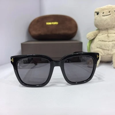 Tom Ford Classic Retro Thick Frame Large Square Design Sunglasses TF892-K 01A - Image 1 of 4