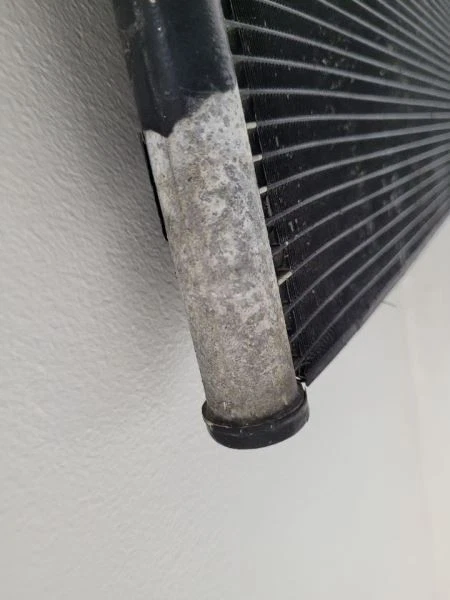 Ford Taurus 2008-2012 condensador de CA sin turbo   Foto 4 de 4