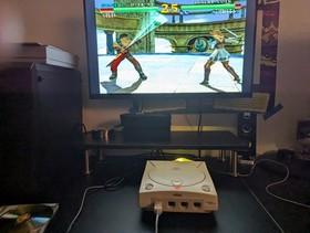 Sega Dreamcast Console Bundle 2 Controllers, Cables, VMU, 5 Games & 2 Demos Disc