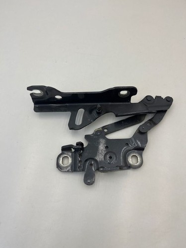 BMW F32 F33 F36 Scharnier Motorhaube (B39) 13989610 CAI819