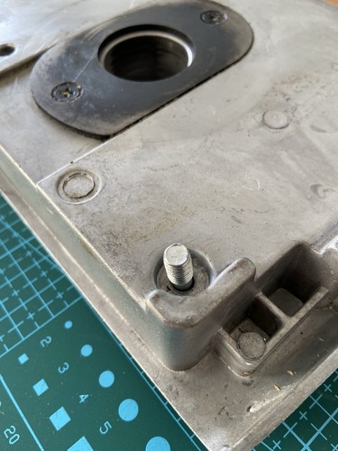 COVER PLATE FOR RYOBI RSH3045U 3000W SILENT IMPACT SHREDDER - Picture 7 of 8