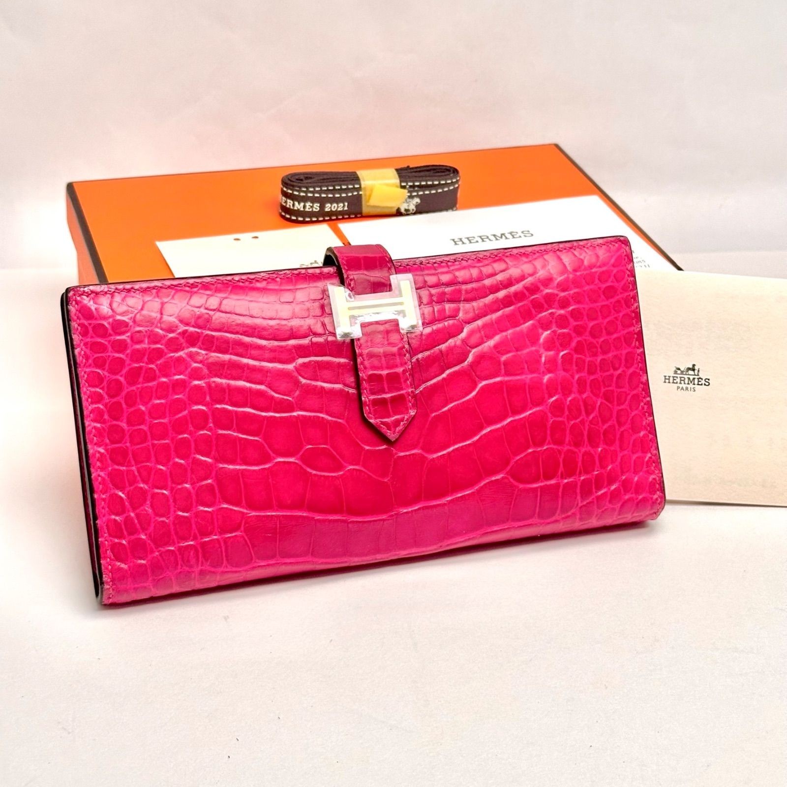 HERMES Engraved Y Alligator [Extremely Rare | Certificate of Authenticity