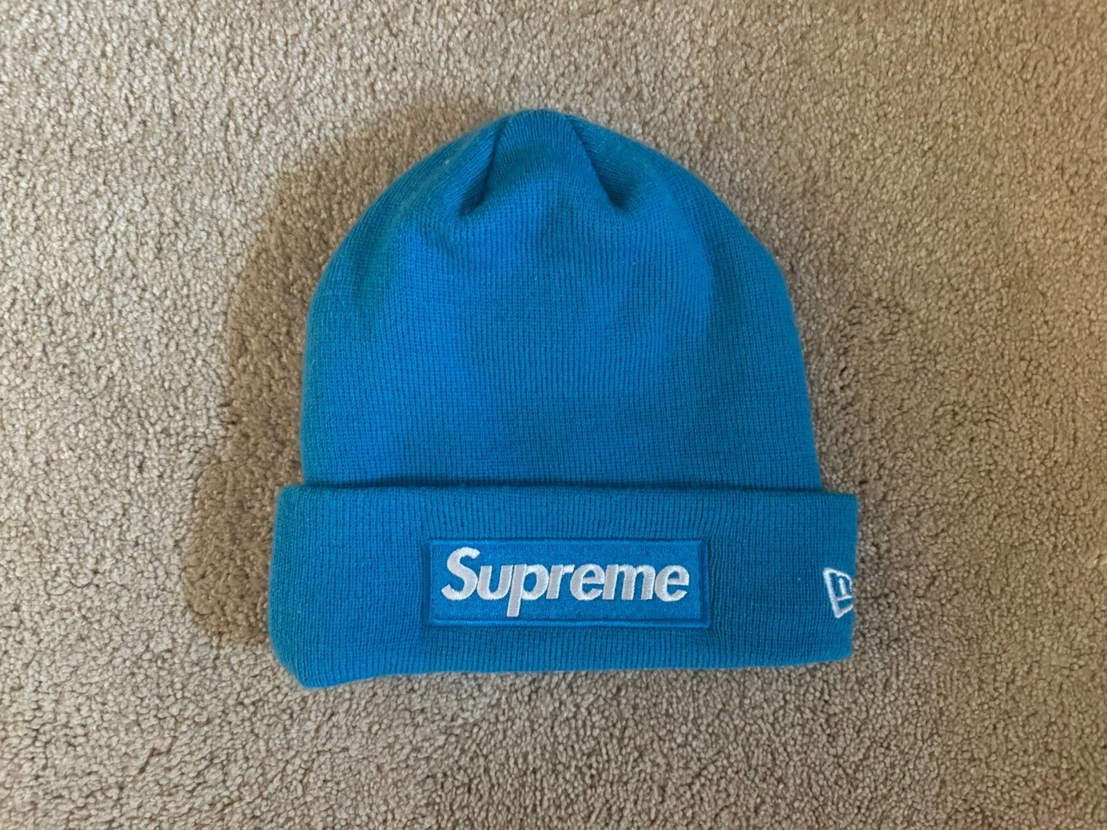 Bonnet Supreme New Era FW18 Bright Royal